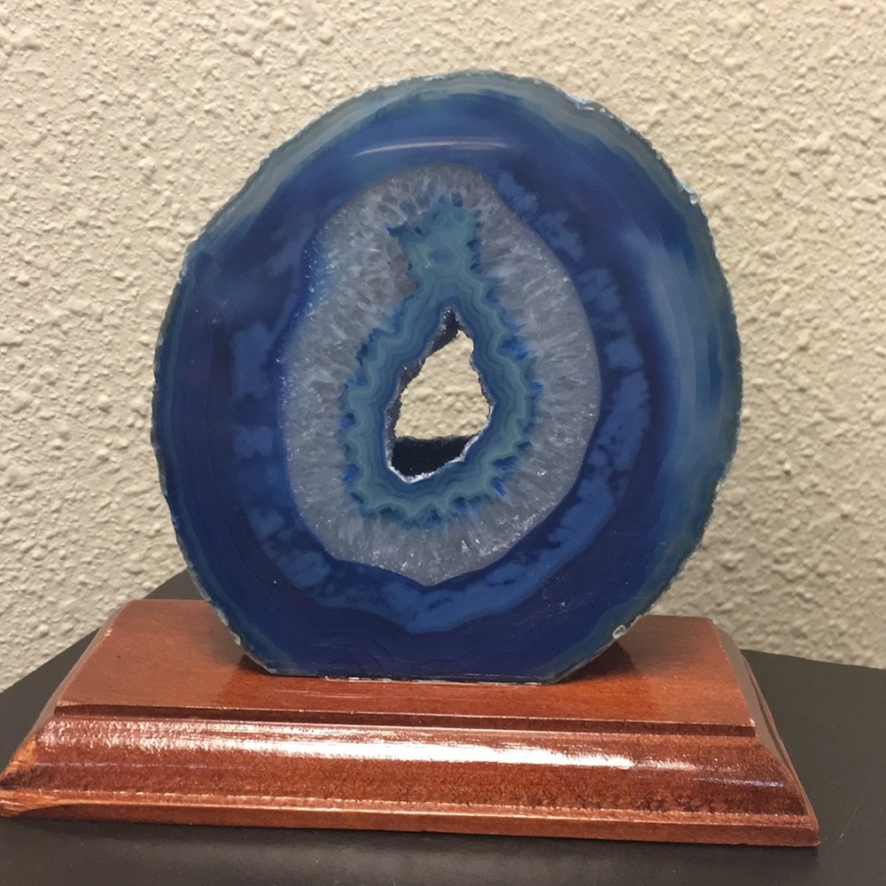 Blue agate slab display piece